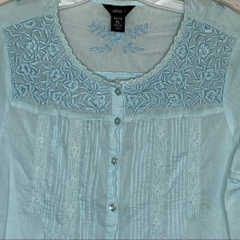 Intro. Petite Top - Picture 2 of 7